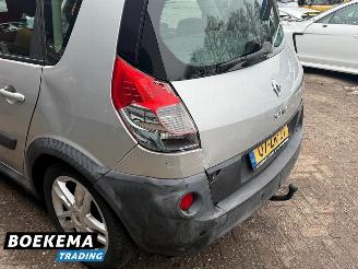 Renault Scenic 2.0 16V Conquest Navigatie Climate Cruise picture 8