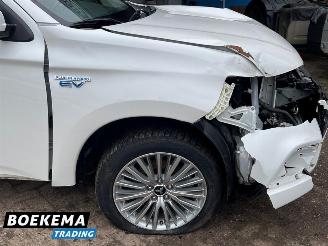 Mitsubishi Outlander 2.4 PHEV Intense+ Pano Leer Stoel/Stuurverw. Navi Camera PDC picture 7