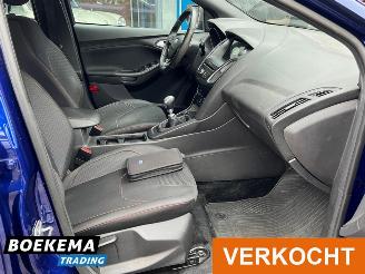 Ford Focus 1.5 TDCI ST-Line Navi Climate Cruise PDC Trek. picture 17