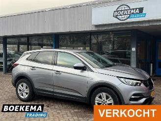 skadebil auto Opel Grandland X 1.2 Turbo Online Edition Navi Climate Cruise PDC 2018/7