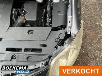 Toyota Auris 1.6 Aspiration Navigatie Cruise Airco picture 12