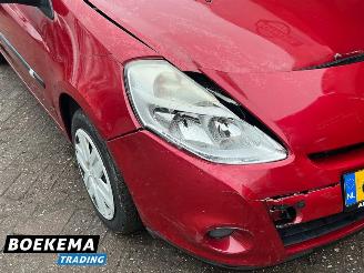 Renault Clio 1.2 TCe 101PK Special Line 5-Drs Navi Airco Trekh. picture 6