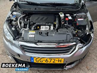 Peugeot 308 SW 1.2 PureTech Style Automaat Navigatie PDC Cruise Trekhaak picture 10