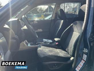 Subaru Forester 2.0 Premium 4X4 LPG Open-Dak Stoelverw Climate picture 11