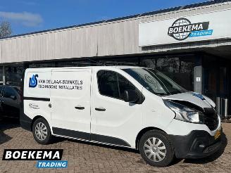 skadebil bedrijf Renault Trafic 1.6 DCI 140PK Turbo Airco Navigatie Cruise Schuifdeur Trekhaak 2015/5