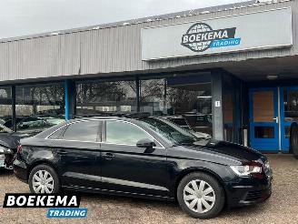 begagnad bil auto Audi A3 Limousine 1.6 TDI 110PK Pro Line Panorama Navigatie Airco 2015/11