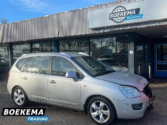 Coche accidentado Kia Carens 2.0 CVVT X-clusive 7-Persoons Leer Navigatie Stoelverw. Airco 2007/11