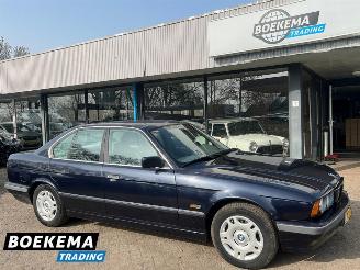 krockskadad bil auto BMW 5-serie 520i Executive 6-Cilinder Airco 1995/8