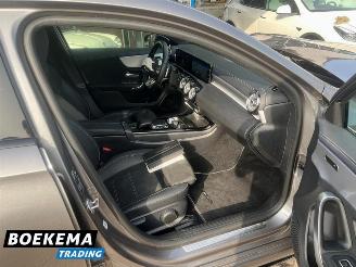 Mercedes A-klasse 250 e AMG Navigatie Camera Stoelverwarming picture 19