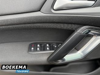 Peugeot 308 SW 1.2 PureTech Premium Panorama Automaat Navigatie Trekhaak PDC picture 13