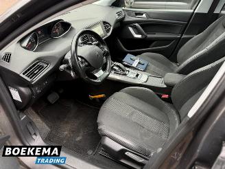 Peugeot 308 SW 1.2 PureTech Premium Panorama Automaat Navigatie Trekhaak PDC picture 10