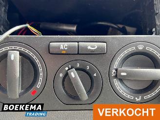 Volkswagen Transporter 1.9 TDI 340 6-Persoons DoKa Airco Cruise picture 22