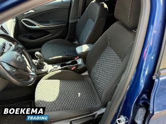 Opel Astra Sports Tourer 1.2 Edition Navigatie Cruise Climate picture 14