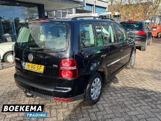 Volkswagen Touran 1.4 TSI 140PK Business Navigatie Cruise Climate picture 2