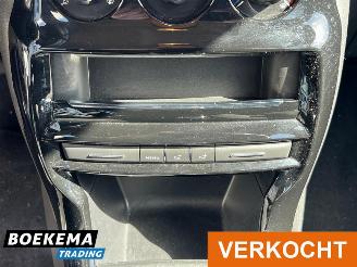 Citroën C3 1.2 PureTech Selection Automaat Navigatie Airco Cruise F1 picture 22