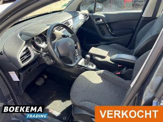Citroën C3 1.2 PureTech Selection Automaat Navigatie Airco Cruise F1 picture 10