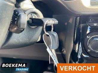 Citroën C3 1.2 PureTech Selection Automaat Navigatie Airco Cruise F1 picture 24