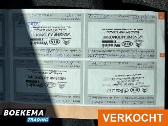 Citroën C3 1.2 PureTech Selection Automaat Navigatie Airco Cruise F1 picture 28