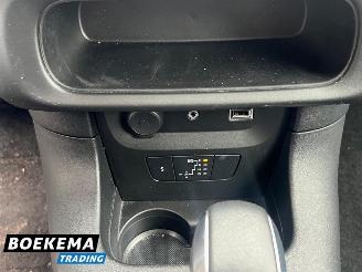 Citroën C3 1.2 PureTech S&S Shine Automaat Navigatie Cruise Climate picture 25