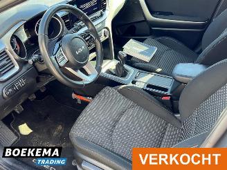 Kia Ceed 1.0 T-GDi DynamicLine Navigatie Camera Keyless picture 11