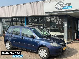 krockskadad bil auto Mazda 2 1.4 Exclusive 2005/1