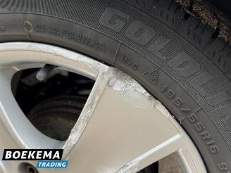 Renault Clio 0.9 TCe Expression Navigatie Airco Cruise picture 7