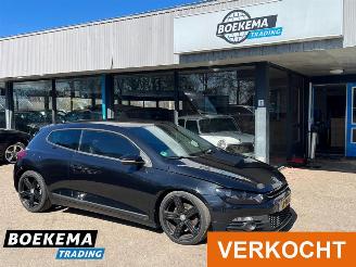 krockskadad bil auto Volkswagen Scirocco 2.0 TSI 200PK DSG Navigatie Leer Stoelverw. 2008/12
