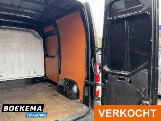 Renault Master T33 2.3 dCi L1H2 Navigatie Airco Cruise Schuifdeur picture 14