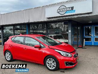 Damaged car Kia Cee d cee'd 1.0 T-GDi ComfortPlusLine Cruise-Control Navi Airco 2018/8