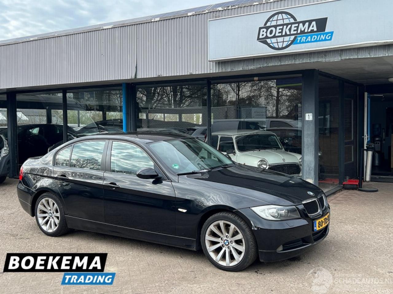BMW 3-serie 318i High Executive Automaat Navigatie Xenon