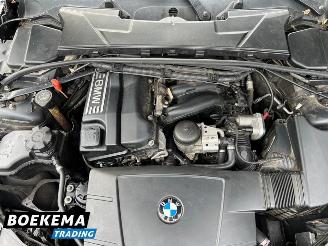 BMW 3-serie 318i High Executive Automaat Navigatie Xenon picture 13