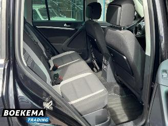 Volkswagen Tiguan 1.4 TSI R-Line DSG Dynaudio Stoelverwarming Climate Cruise picture 17