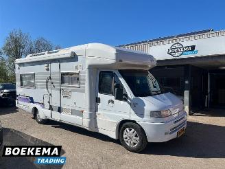 damaged campers Fendt  L680 Luifel Airco 2xZonnepaneel Fietsendrager Omvormer 1994/8