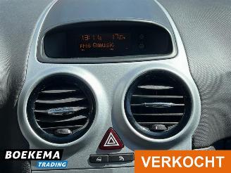 Opel Corsa 1.4 16V Business Automaat Airco Cruise picture 18