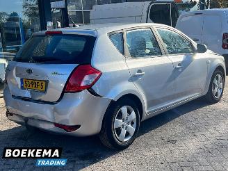 Kia Cee d cee'd 1.4 CVVT X-tra Airco 5-Deurs picture 2