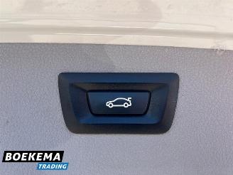 BMW 3-serie 320d xDrive Edition Panorama Leer Automaat Navigatie picture 19