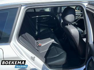 BMW 3-serie 320d xDrive Edition Panorama Leer Automaat Navigatie picture 20