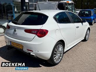 Alfa Romeo Giulietta 1.4 T Distinctive Automaat Memory Stoelverw BOSE picture 2