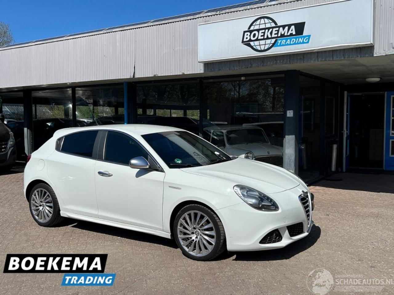 Alfa Romeo Giulietta 1.4 T Distinctive Automaat Memory Stoelverw BOSE