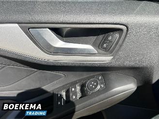 Ford Focus Wagon 1.0 EcoBoost ST Line X Business Navigatie Winterpalkket picture 14