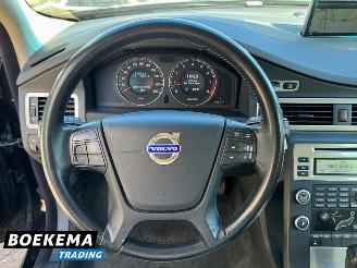 Volvo V-70 2.5T Kinetic 230PK Automaat Leer Navigatie Cruise picture 21