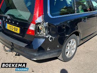 Volvo V-70 2.5T Kinetic 230PK Automaat Leer Navigatie Cruise picture 6