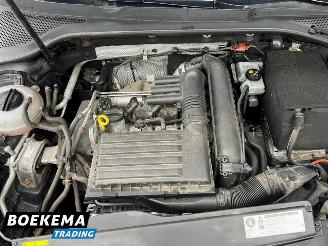 Volkswagen Golf 1.4 TSI 150PK Highline DSG Panorama Virtual Stoel/Stuurverw Massage Camera Trekhaak picture 9