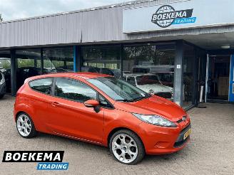 skadebil auto Ford Fiesta 1.25 Ghia Airco LMV 3-Deurs 2012/1