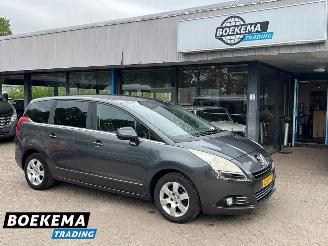 damaged passenger cars Peugeot 5008 1.6 VTi Blue Lease 7-Persoons Leer Stoelverwarming Navigatie Climate Cruise 2010/10