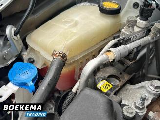 Toyota Auris Touring Sports 1.8 Hybrid Dynamic Navigatie Cruise Climate picture 14