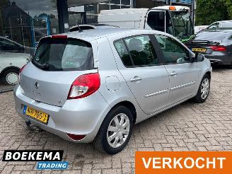 Renault Clio 1.5 dCi Collection Airco Cruise 5-Deurs Trekhaak picture 2