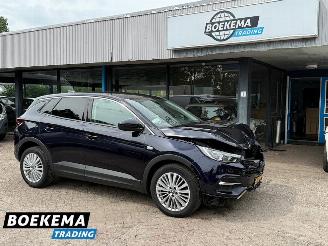 Schadeauto Opel Grandland X 1.2 Turbo Innovation Navigatie Stoel-Stuurverw Climate Cruise Keyless 2018/3