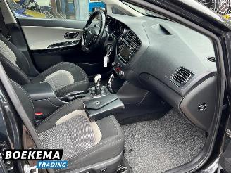 Kia Cee d cee'd 1.6 GDI Business Pack Navigatie Camera Cruise Climate picture 16