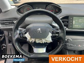 Peugeot 308 SW 1.6 BlueHDI Executive Pack Panorama Climate Cruise PDC picture 20